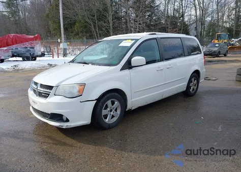2011 Dodge Grand Caravan Crew z USA, uszkodzony, nr VIN 2D4RN5DG6BR649925